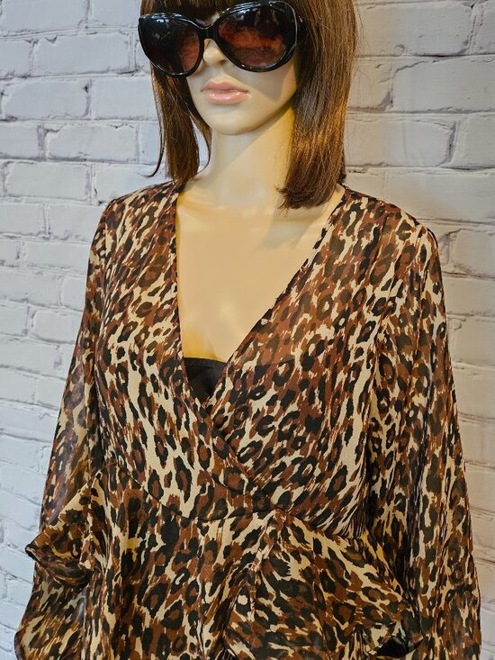 NWT! Designer - Walter by WALTER BAKER, Boho leopard print Adam dress - Picture 5 of 10